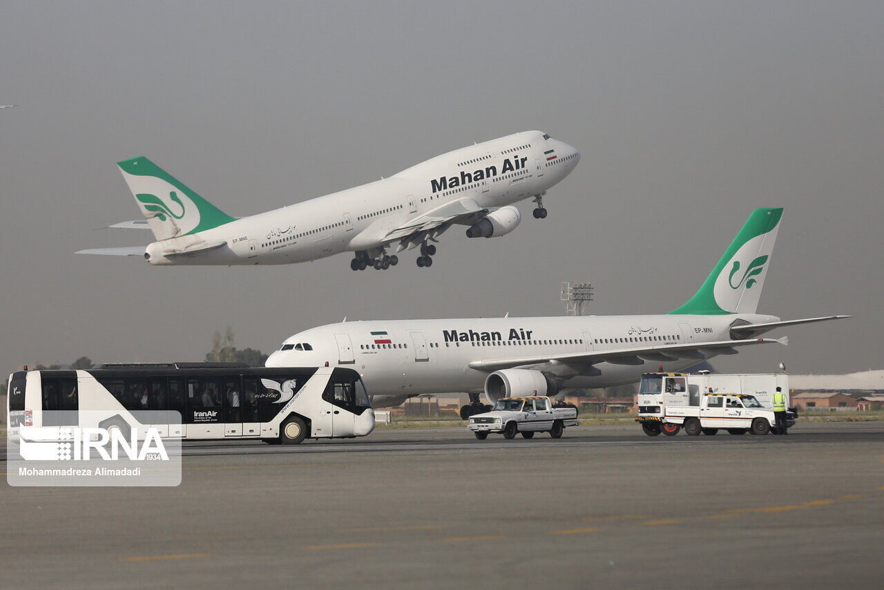 بازگشت هواپیمای تهران- کیش ماهان به فرودگاه مهرآباد به دلیل بدی آب‌و هوا